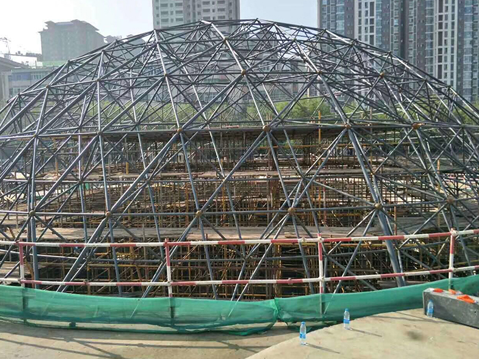 乌海球形网架钢结构施工
